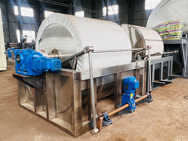 Kontinuální rotační vakuový filtr