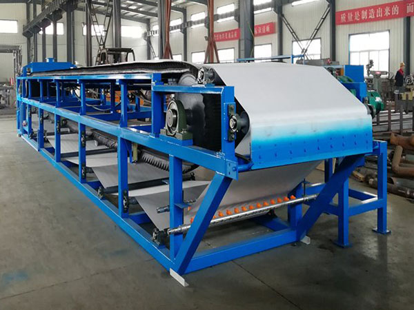 Mobilní vakuový pásový filtr